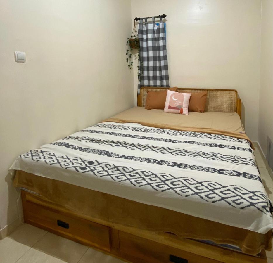 Et Malio Stay & Travel Malioboro Pusat Kota Yogyakarta Kültér fotó